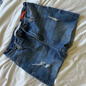 Celebrity Pink cut off shorts, Size 3